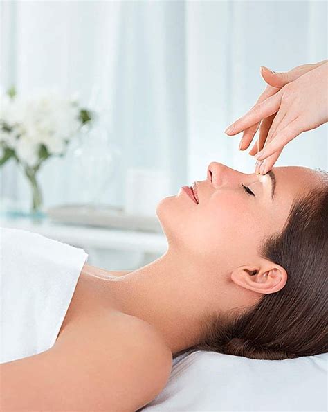 Good Massage Face Massage Spa Massage Massage Therapy Spa Breaks