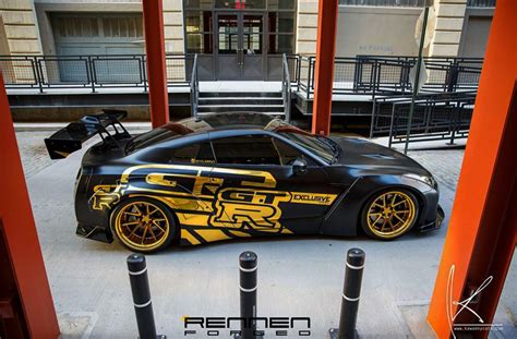 nissan s show stopping gtr r35 on rennen forged r55