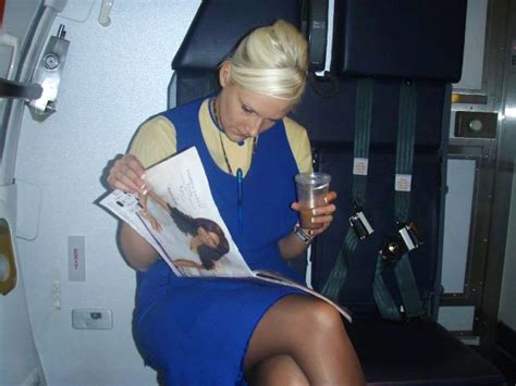 Funny Photos Of Ryan Air ~ World Stewardess Crews