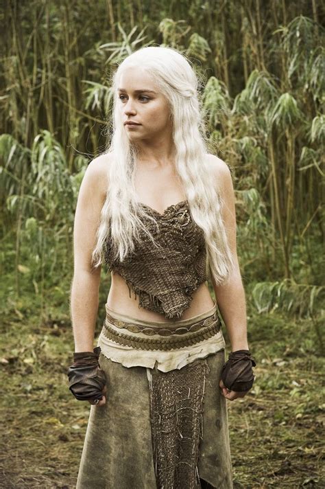 emilia clarke photo gallery tv series posters and cast