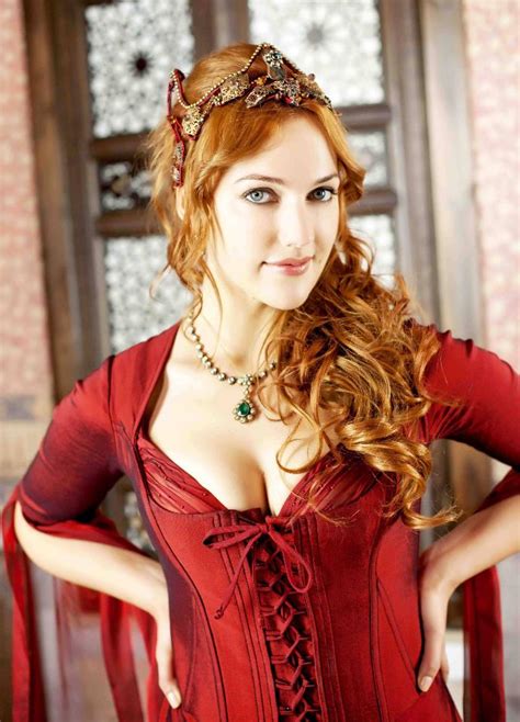 20 Fantastically Gorgeous Turkish Actresses