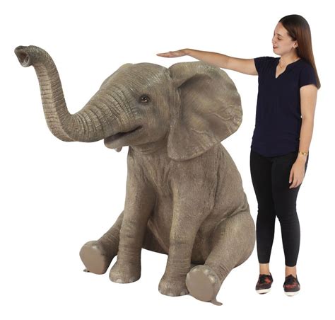 amazing life size sitting elephant statue   hand    highest quality material