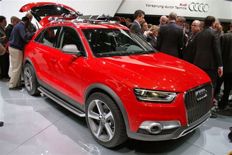 audi debuts winter themed luxury  crossover