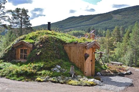 schau dir dieses grossartige inserat bei airbnb  unik hobbit cabin