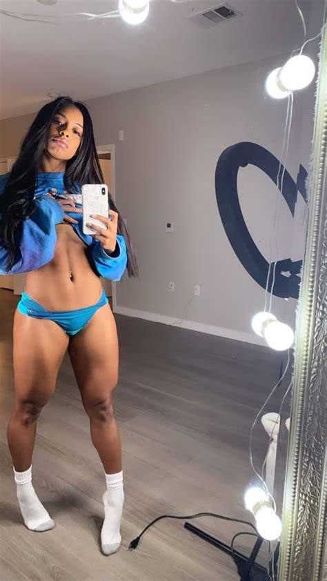Qimmah Russo Sexy Selfie 31 Photos The Fappening