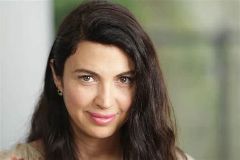 why shiva rose uses all natural beauty products benefits of green beauty products mindbodygreen
