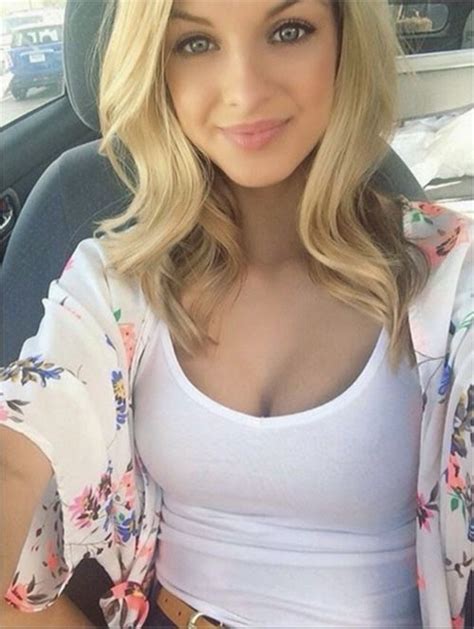 42 best images about selfies on pinterest her hair emma roberts and tumblr girls