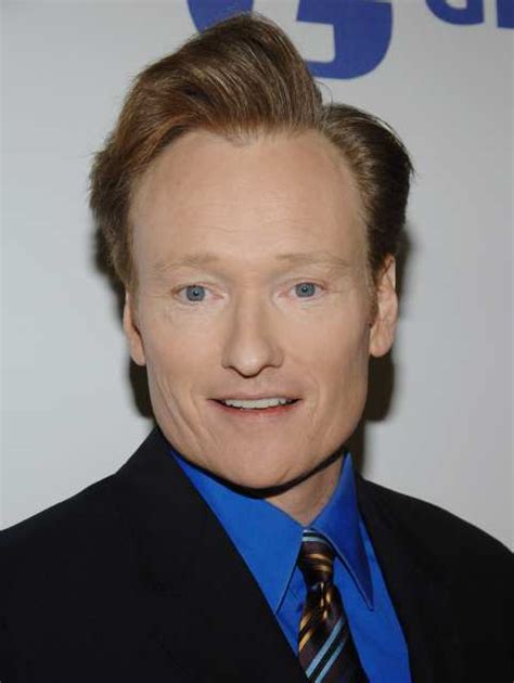 cbs play to get conan o brien to host the tonys looks better on paper company town los