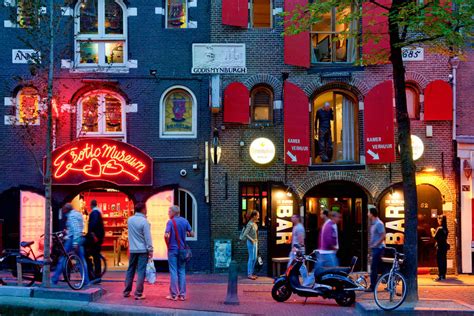 Amsterdam S Red Light District New Tour Ban Sex Workers React To Ban