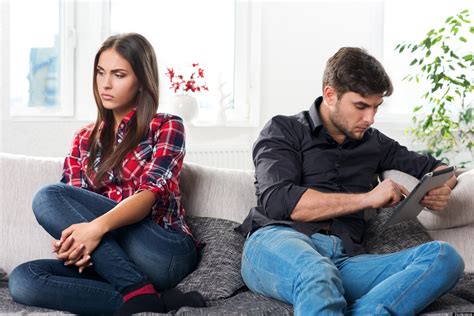 10 signs you need couples counseling couples counseling