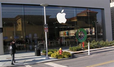 apple  open   franchise stores  india  american bazaar