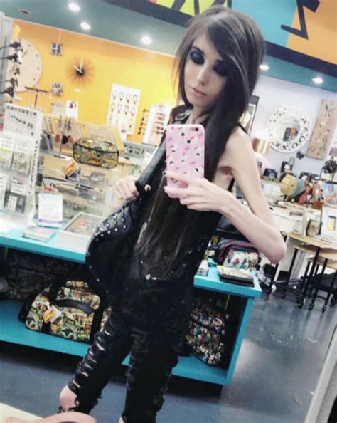 Eugenia Cooney Video Blogger Accused Of Promoting Anorexia
