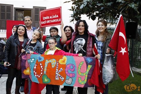 turks visit the ataturk museum in thessaloniki to commemorate his death