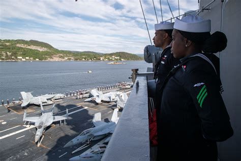 video uss gerald  ford  norwegian port call kremlin calls visit illogical harmful