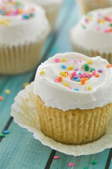 homemade vanilla cupcakes    buttercream frosting