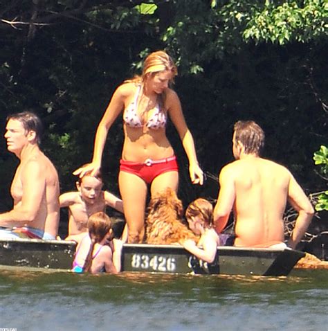 blake lively bikini pictures in nyc with shirtless ryan reynolds