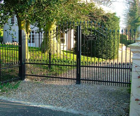 driveway gates jacksons fencing