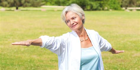 Tai Chi For Seniors The Complete Guide Vive Health