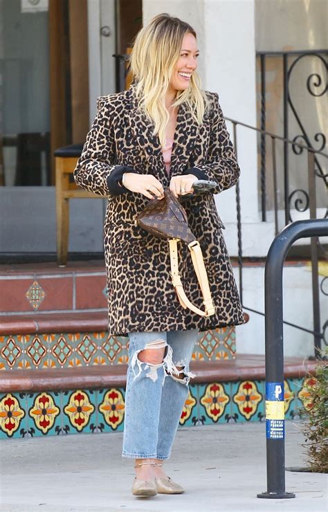 hilary duff street style out for lunch in sherman oaks