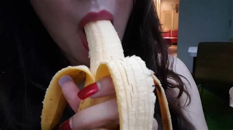 banana eating youtube