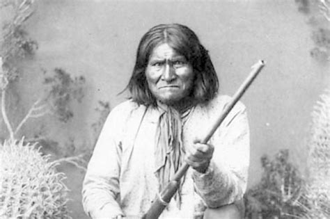 chiricahua apache indian chief geronimo native american chief native american leaders geronimo