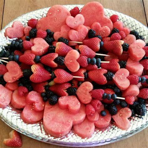 mom vegan mom blog valentines day fruit platter