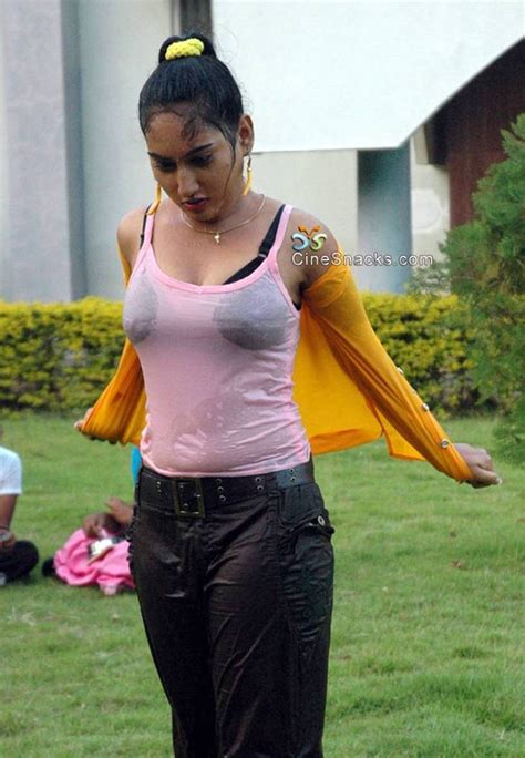 sri lanka actress and models chathurika piris