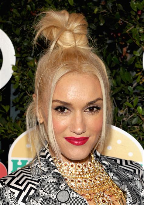 8 Reasons Gwen Stefani Should Stop Being So Modest Because For One