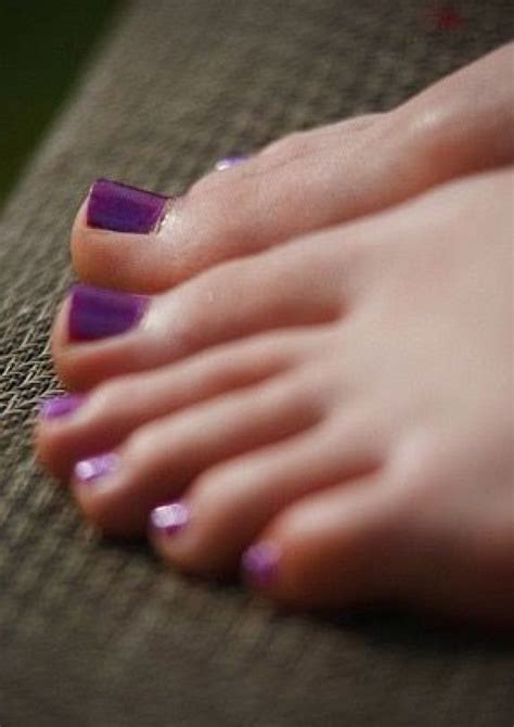 Pin By Vinodkhude Vinodkhude On Bare Feet Nails Toe Nails Pretty