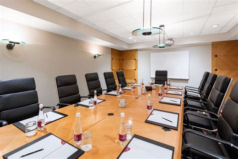 boardroom meeting room crowne plaza auckland