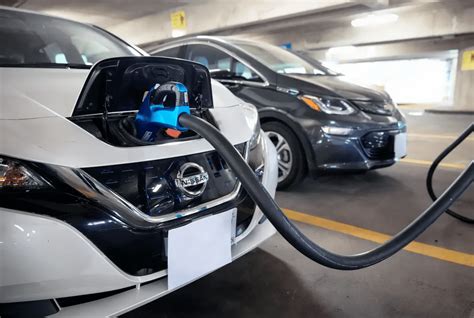 whats    electric car market vantage auto group
