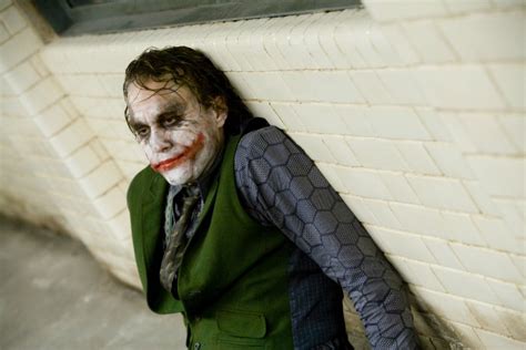 32 Pictures Of The Interrogation Scene From The Dark Knight