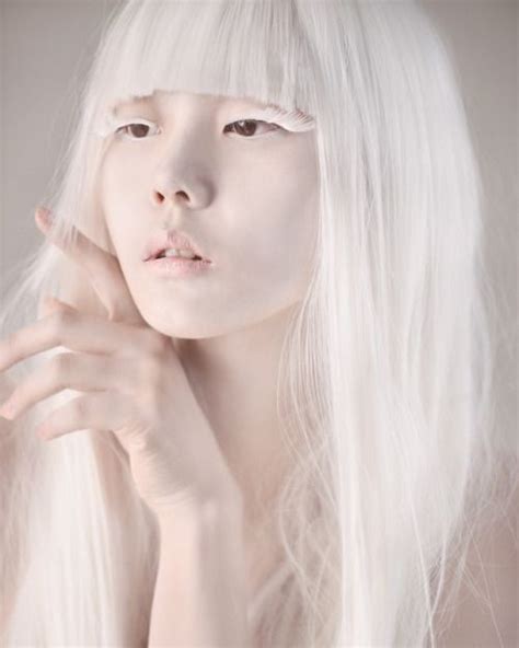 character inspiration photography poses women albino model albino girl