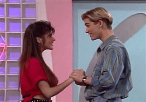 Pin For Later 40 Reasons Kelly Kapowski Is The Queen Of Cool And When