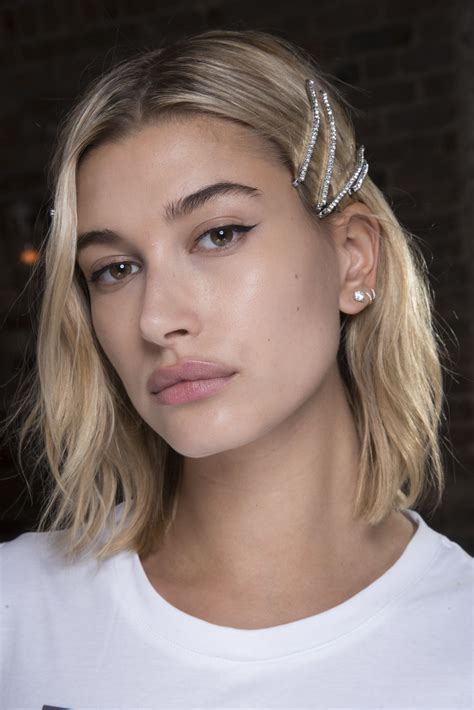 top knot 2 0 to ott hair clips the only 6 hair trends you need to try this autumn catwalk