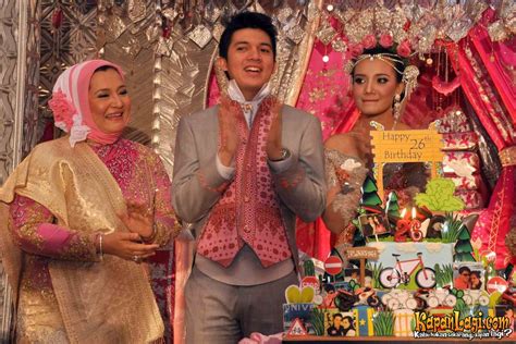 wedding ceremony and reception of irwansyah and zaskia sungkar ~ it s a magic