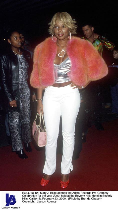mary j blige s 22 most classic looks over the years [photos] the