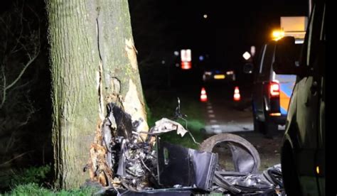 zwaar auto ongeluk  friesland vier mensen omgekomen