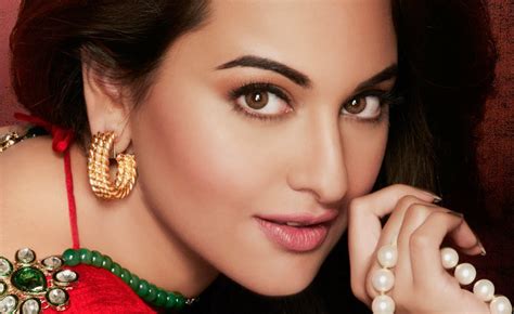 images about sonakshi sinha on pinterest sexy sexy hot 1600x979