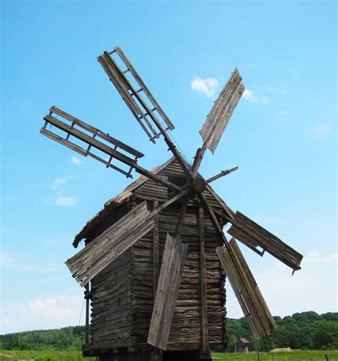 windmill   photo  freeimages