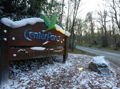 center parcs entrance  artificial snow picture  center parcs sherwood forest rufford