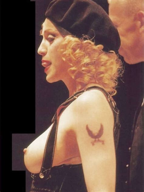 Madonna Very Hot Leaked Photos And Topless On Ironutz