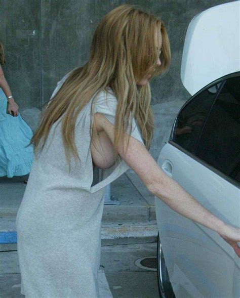 lindsay lohan tits icloud leaks of celebrity photos