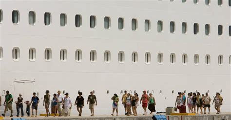 Cruise Ship Disasters Rioting Passengers Real Housewives A New