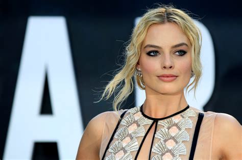 margot robbie cute hd celebrities 4k wallpapers images backgrounds photos and pictures