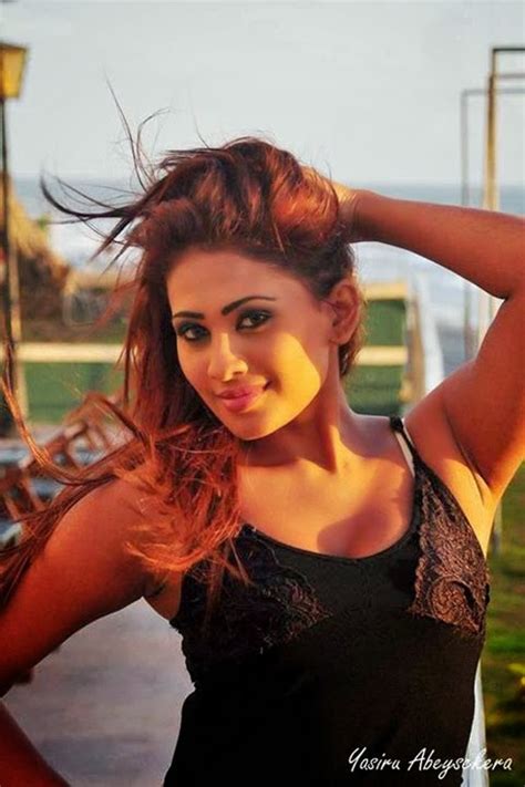 Sl Hot Actress Pics Piumi Hansamali New Photo Gallery
