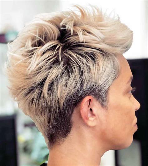 Date un occhio alle proposte dei migliori saloni per la primavera estate 2022. Tagli capelli Corti 2021 Primavera Estate: tendenze, 150 foto