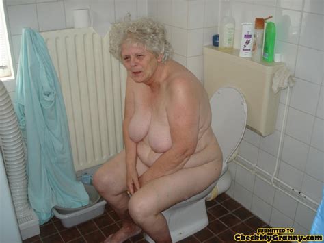bbw granny with big juggs posing all over t xxx dessert picture 2