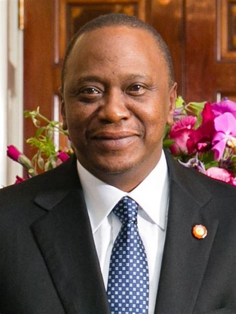 uhuru kenyatta inaugurated    term  kenyas president bellenewscom