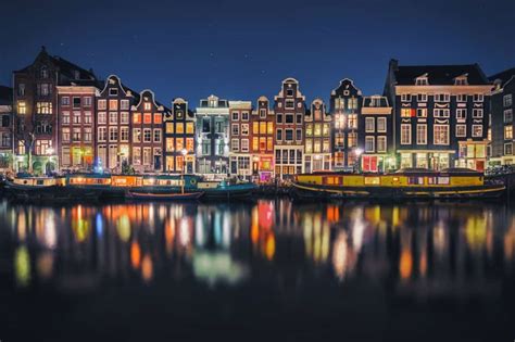 15 Exhilarating And Romantic Things To Do In Amsterdam At Night History